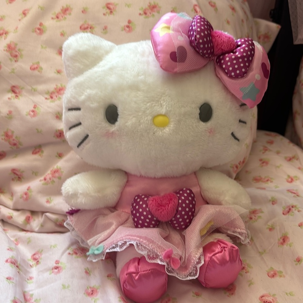 Pink Hello Kitty Plushie